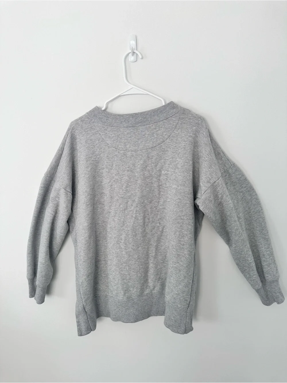Aeire Gray Crewneck Sweater Relaxed Fit Lightweight Knit Pullover Side Slits Med - Picture 7 of 16